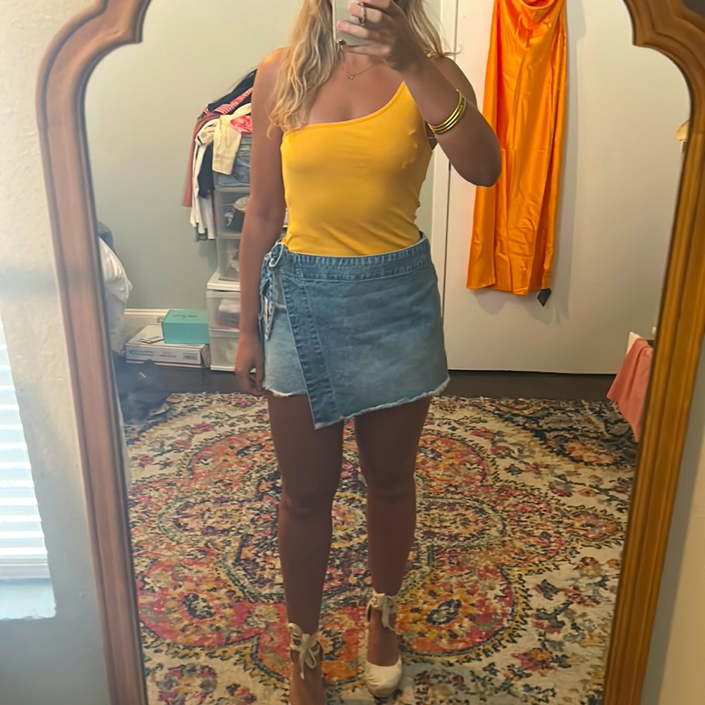 Free people Emmy skort size 8 light wash